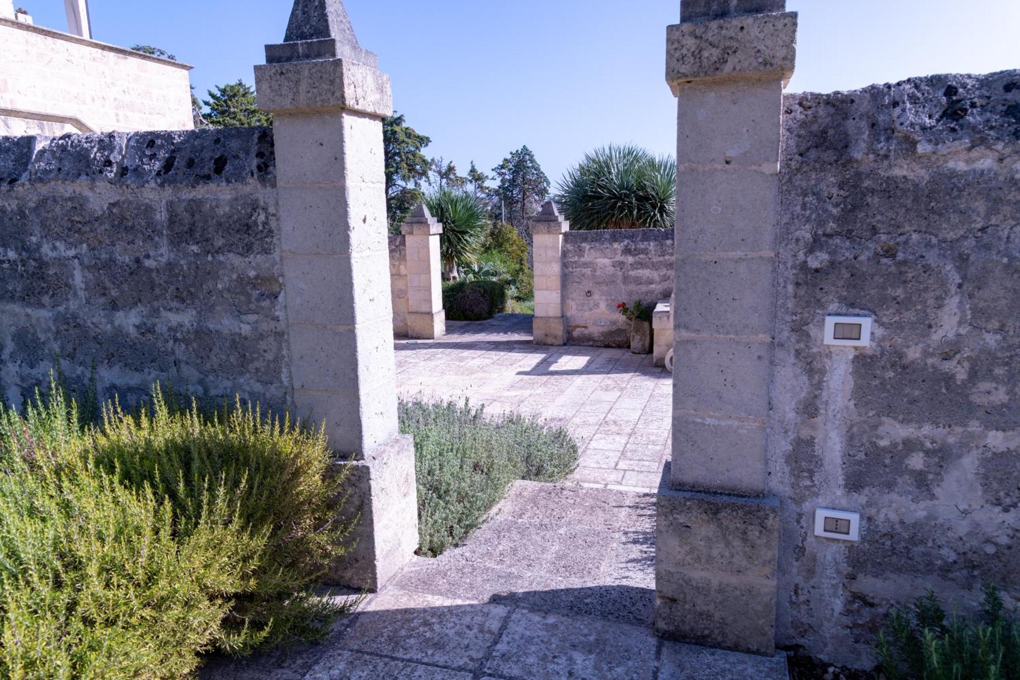Masseria Caliani Borgagne Ngoại thất bức ảnh