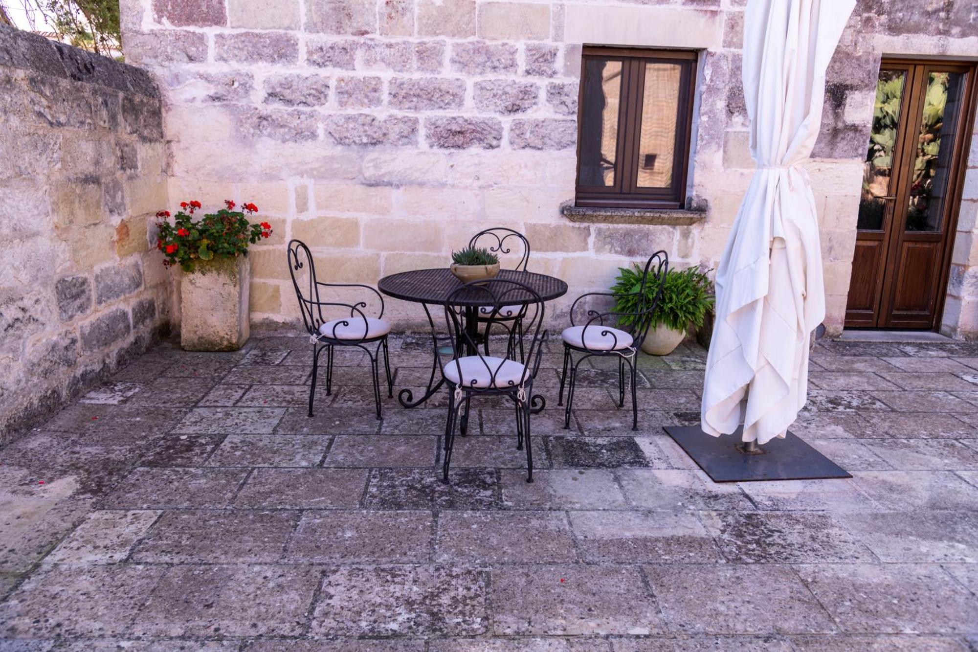 Masseria Caliani Borgagne Ngoại thất bức ảnh